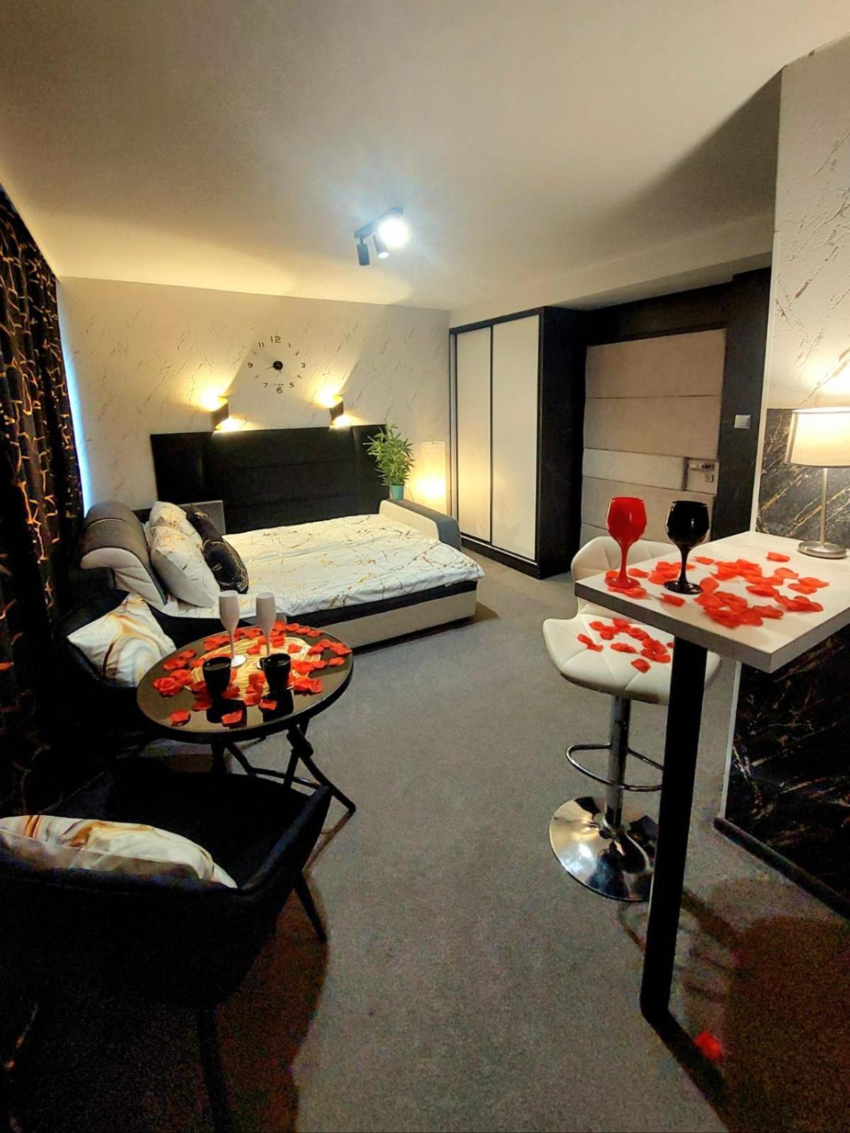 Apartment Hortensja 100 *